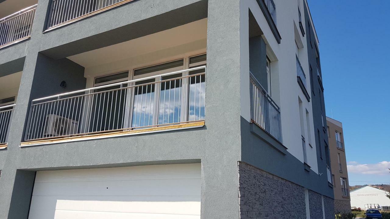 Lakefive Apartments Balatonfuered ภายนอก รูปภาพ