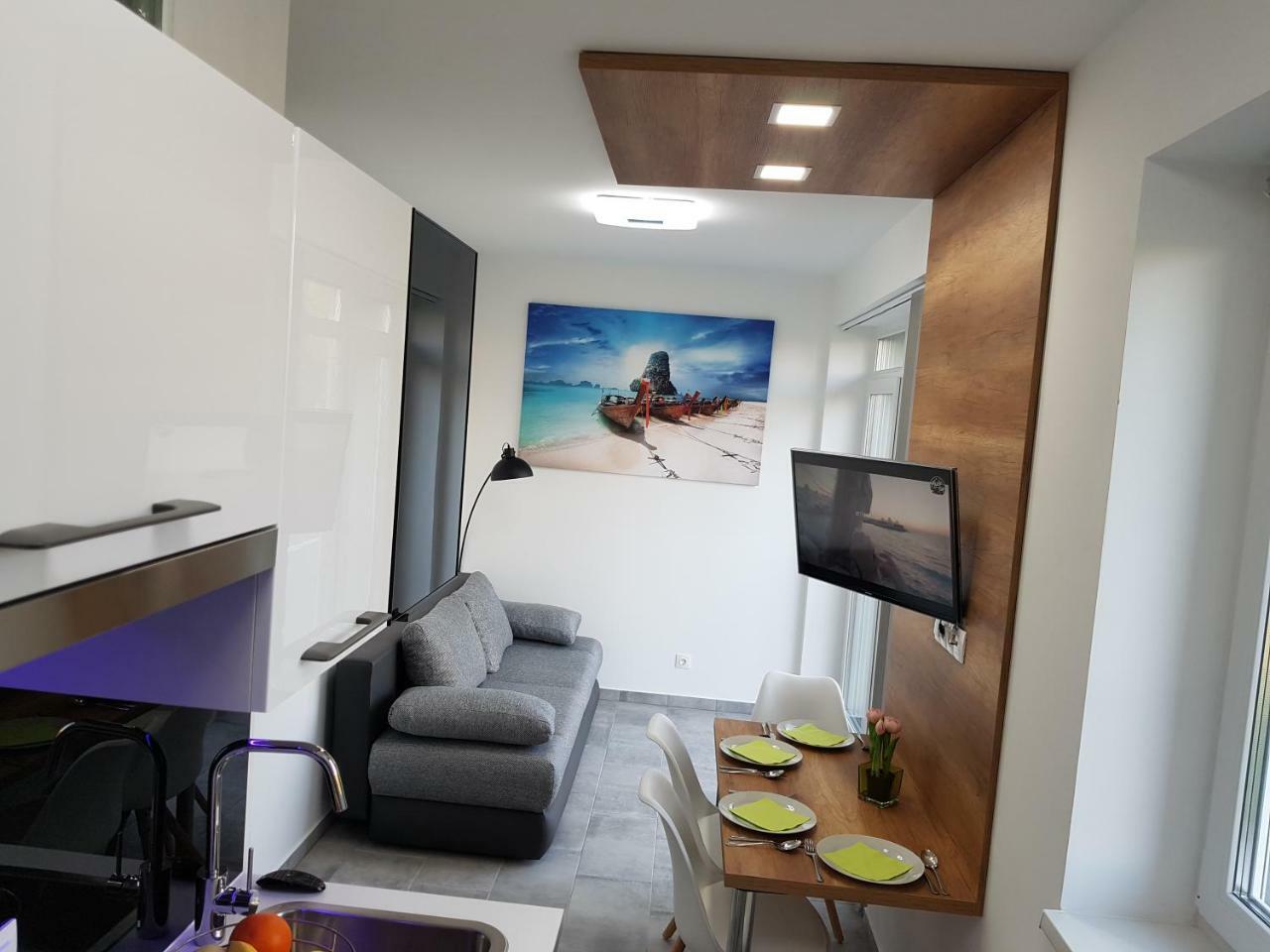 Lakefive Apartments Balatonfuered ภายนอก รูปภาพ