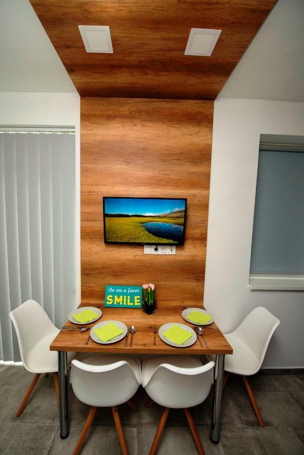 Lakefive Apartments Balatonfuered ภายนอก รูปภาพ